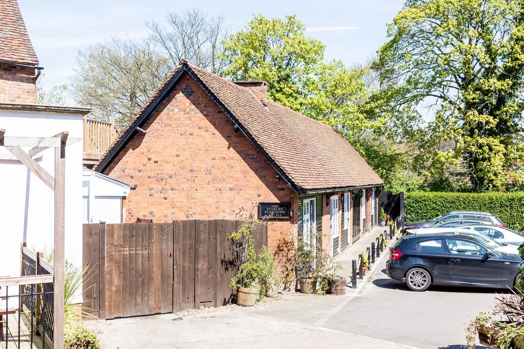The White Hart Hotel Welwyn Exterior photo